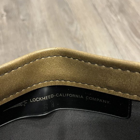 Lockheed Martin California Company Large Leather Folder Metal Closure Vintage - Picture 16 of 16